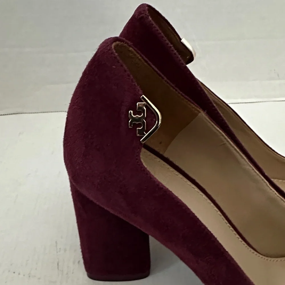 Tory Burch Elizabeth 85MM round-toe pumps in burgundy suede size 6